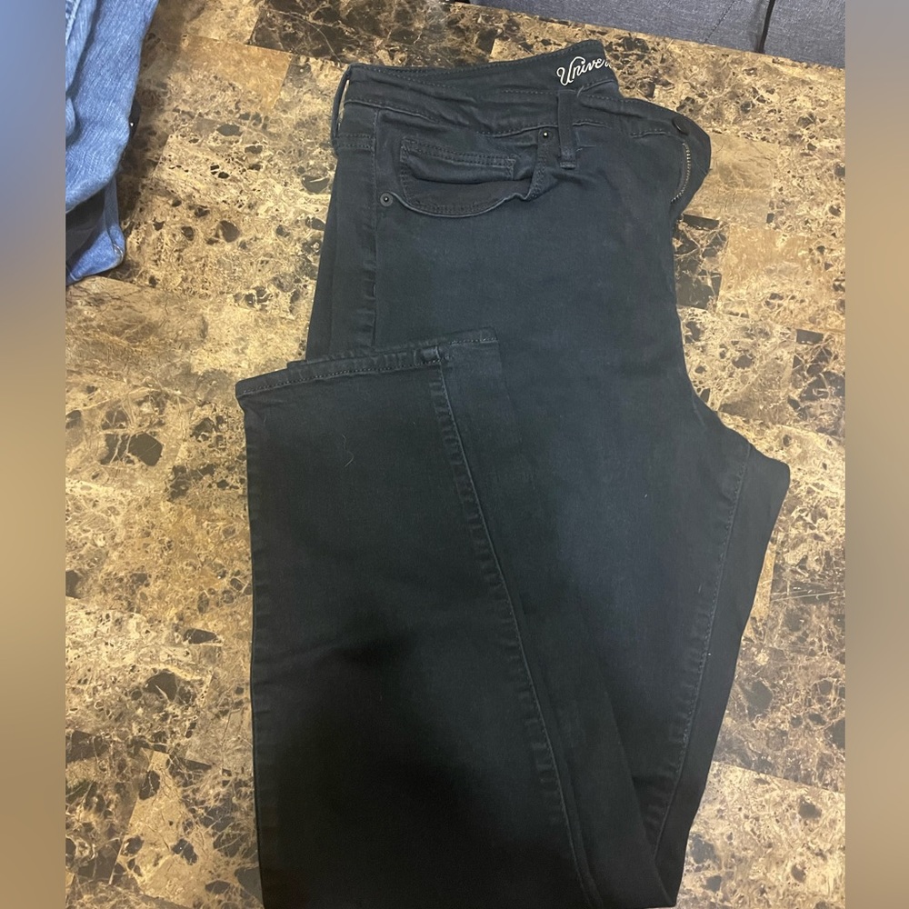 Universal thread jeans